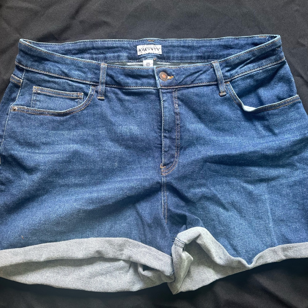 Ava and viv size 20 Jean shorts never worn